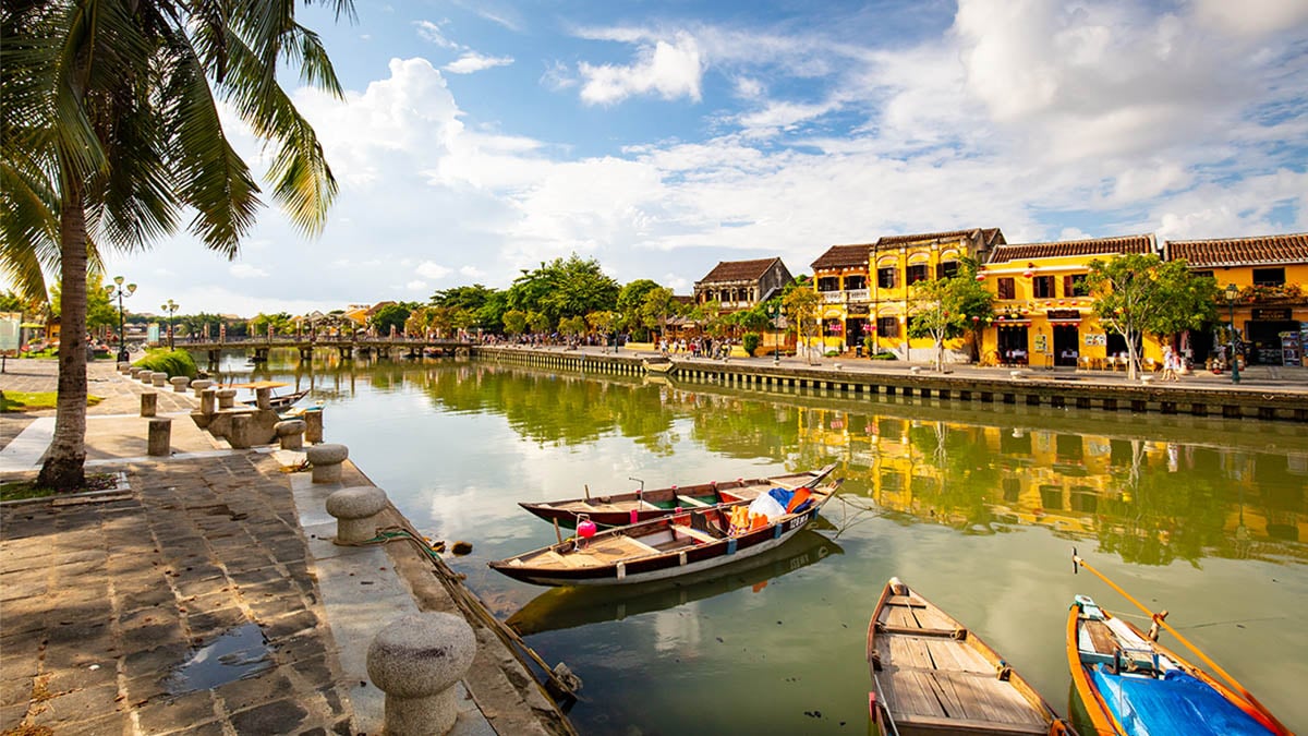 Rainy Season Around The World, From Hawaii To Vietnam